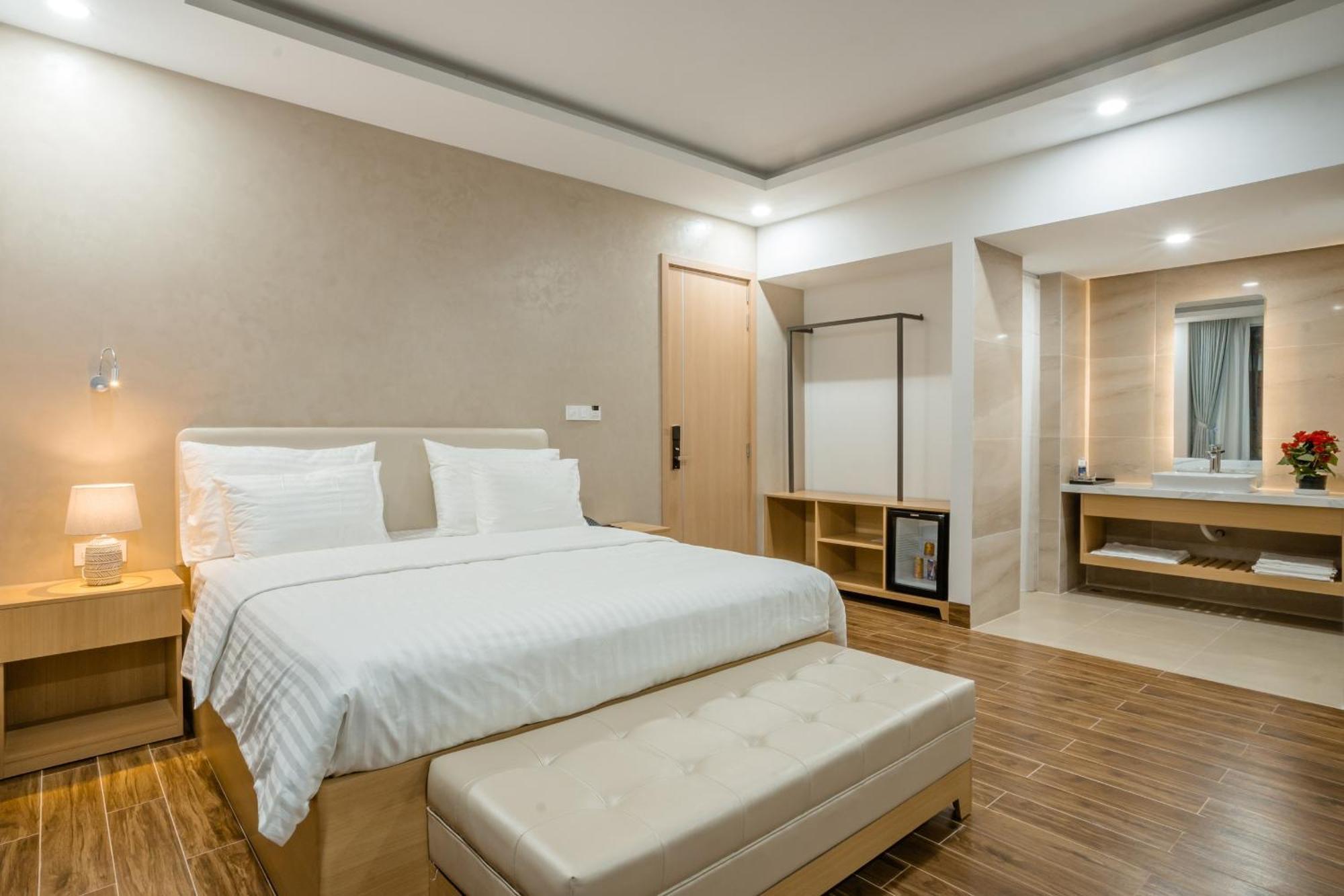 Diora Hotel Pleiku By Hos Exterior foto