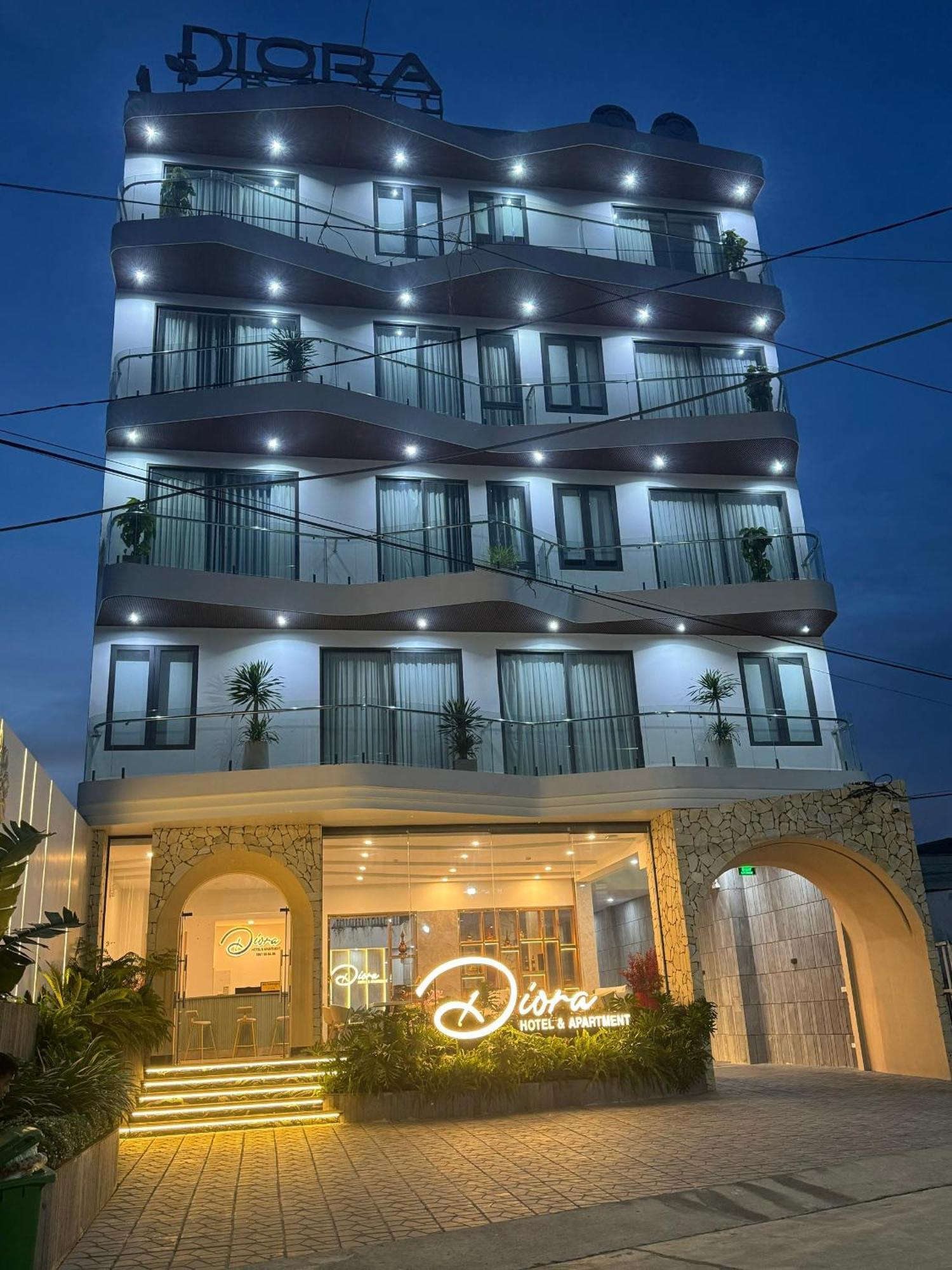 Diora Hotel Pleiku By Hos Exterior foto